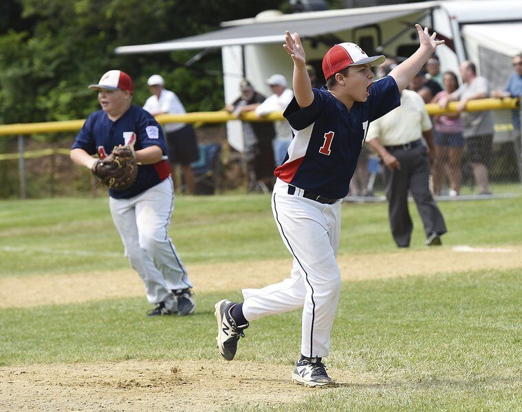 CAMPEONES IMPROBABLES: Peabody West LL aturde al invicto Pittsfield American para reclamar el título estatal